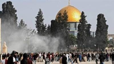 مستوطنون يقتحمون الأقصى وسط دعوات من "منظمات الهيكل لاقتحامات أوسع في عيد الفصح