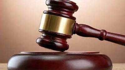 تأجيل محاكمة 12 متهمًا بقتل سيدة وإصابة آخرين في قليوب