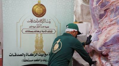 "بيت الزكاة والصدقات" يبدأ ذبح أضاحي العيد ويوزع 2 كيلو لحوم على كل مستحق