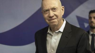 وزير دفاع الاحتلال: لا نريد توسيع الحرب لكن نستعد لكل السيناريوهات