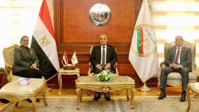 رئيس هيئة النيابة الإدارية يستقبل المستشارة أمل عمار