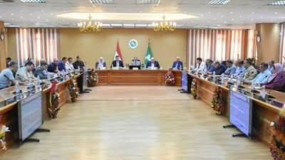 محافظ الشرقية: الدولة تتيح الفرصة للكيانات الاقتصادية للتوسع بالاستثمارات لإيجاد فرص عمل للشباب