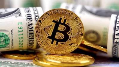 عاجل| أسعار الدولار اليوم والريال السعودي وجميع العملات أمام الجنيه