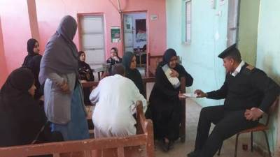 تسهيل استخراج البطاقات الشخصية لـ471 سيدة وفتاة بقرى "حياة كريمة" بأسوان