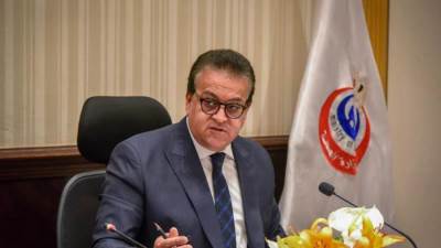  وزير الصحة يتابع تداعيات حريق بجوار إدارة التراخيص الطبية