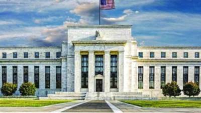 الاحتياطي الفيدرالي الأمريكي يبقي أسعار الفائدة ثابتة دون تغيير