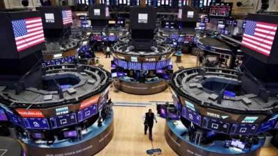 مؤشرات الأسهم الأمريكية تغلق على انخفاض