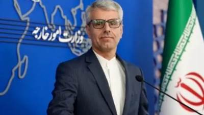 إيران تقول إنها ستعطي الدبلوماسية "فرصة حقيقية" في إطار المحادثات مع واشنطن