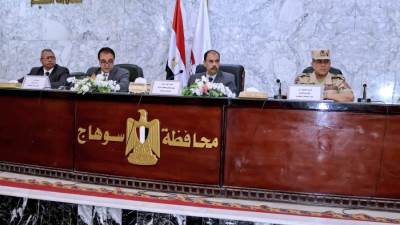 محافظ سوهاج يبحث استعدادات المحافظة لاستقبال عيد الأضحى المبارك .. ويناقش عددا من الملفات التي تهم المواطنين