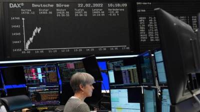 مؤشرات الأسهم الأوروبية تفتتح على انخفاض بعد الهجمات الإسرائيلية على إيران