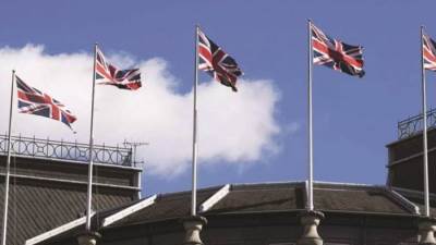 بريطانيا تنفي علمها المسبق أو دعمها للهجوم الإسرائيلي على إيران