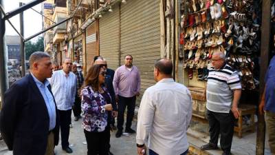 وزيرة التنمية المحلية تتفقد أعمال تنفيذ المرحلة الأولى من تطوير سوق العتبة بحي الموسكي
