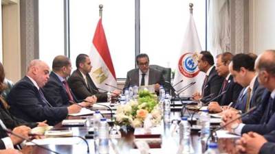  وزير الصحة يتابع الموقف التنفيذي لمكينة التأمين الصحي الشامل