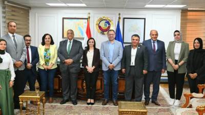 محافظ البحيرة تستقبل وفدًا من وزارة التنمية المحلية وبرنامج الأمم المتحدة للمستوطنات البشرية