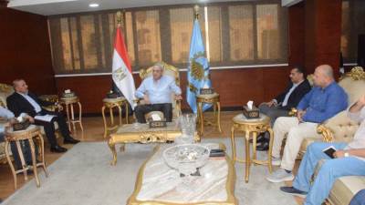 بالصور..  محافظ الغربية يشدد على تحسين الخدمات وعدم الاعتماد على التقارير المكتبية