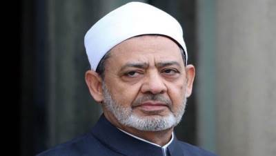 شيخ الأزهر يعلِّق مكالماته لتهنئة أوائل الشهادة الثانوية ويلغي المؤتمر الصحفي للنتيجة تضامنًا مع غزة