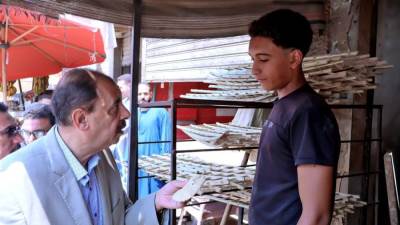 محافظ سوهاج يوجه بغلق المخابز والمطاعم المخالفة