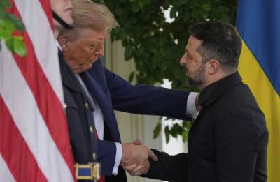 الرئيس الأوكراني يصل إلى البيت الأبيض للقاء ترامب