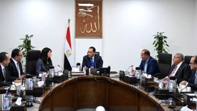 رئيس الوزراء يتابع آليات تنفيذ قانون تنظيم بعض الأحكام الخاصة بملكية الدولة 