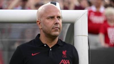 مدرب ليفربول يخشى المدفعجية على ملعب آنفليد