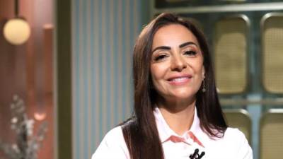 مذيعة "جروب الماميز" تطالب وزير التعليم بتحديد السابلايز والتخفيف عن الأسرة المصرية