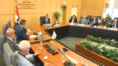 وزيرالإسكان يلتقي عددًا من كبار المطورين العقاريين لاستعراض العمران الأخضر