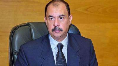 محافظ سوهاج يتابع معدلات الأداء في ملف التصالح على مخالفات البناء