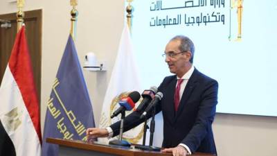 "طلعت وفاروق" يطلقان استمارة تحديث بيانات المواطنين بمحافظة بورسعيد