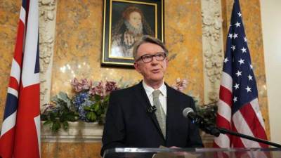 عاجل.. الماضي لا يموت ويطارد سفير بريطانيا لدى الولايات المتحدة 