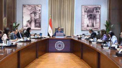 رئيس الوزراء يستعرض جهود حوكمة الاستثمارات العامة في العام المالي 2024–2025