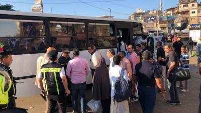 محافظ الدقهلية يتابع توافر أتوبيسات نقل الطلاب بموقف سندوب 