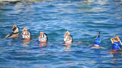 انطلاق منافسات بطولة العالم للسباحة بالزعانف في المياه المفتوحة بالعلمين