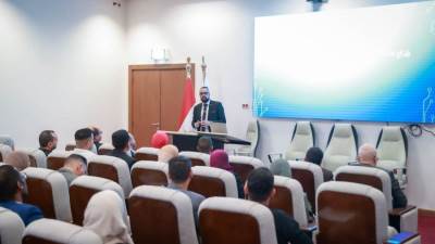 الصحة تنظم دورة تدريبية حول الانضباط الوظيفي داخل المرفق العام