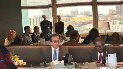  وزير الصحة: القضاء على انتقال الأمراض من الأم إلى الطفل بحلول 2030