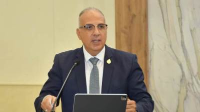 وزير الري: نهرنا المشترك يواجه ضغوطًا غير مسبوقة لتغير المناخ والنمو السكاني