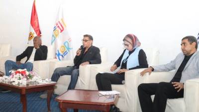 معرض الأقصر للكتاب يناقش رواية "تلك النظرة" لأحمد أبوخنيجر