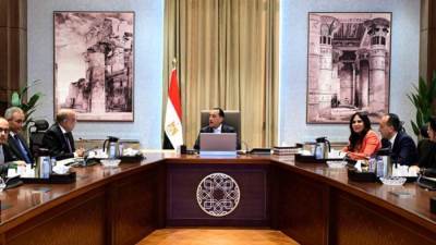 رئيس الوزراء يتابع عددًا من ملفات عمل وزارة الكهرباء