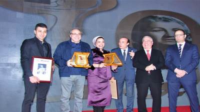 شاهد| الوزراء والمحافظون والفنانون في احتفالية مئوية روزاليوسف