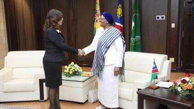سفيرة مصر في ويندهوك تقدم أوراق اعتمادها إلى رئيسة جمهورية ناميبيا