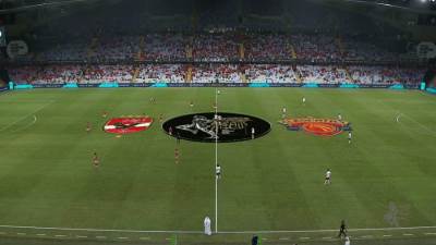 انطلاق مباراة الاهلى وسيراميكا كليوباترا بنصف نهائى كأس السوبر المصري