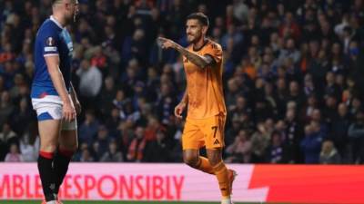 جحيم الذئاب.. روما يعبر رينجرز في الدوري الأوروبي