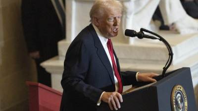 وعد ترامب بمنح كل فقير أمريكي 2000 دولار "فنكوش"!