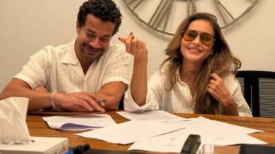 كواليس انتهاء نيللي كريم وشريف سلامة من تحضيرات مسلسل "أنا"