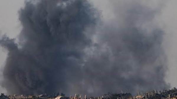 أسوشيتيد برس: وقف إطلاق النار بغزة في اختبار وسط تبادل إسرائيل وحماس إطلاق النار والاتهامات