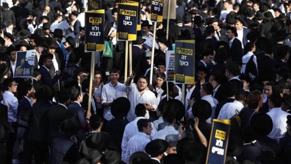 انتهاء مظاهرة لليهود الحريديم في القدس المحتلة احتجاجا على تجنيدهم في جيش الاحتلال