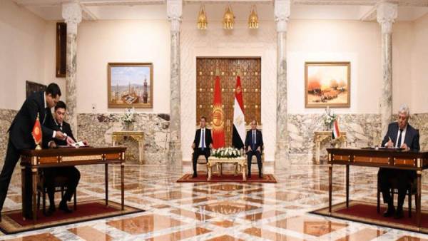 الرئيس السيسي ورئيس قيرغيزستان يشهدان التوقيع على عدد من الاتفاقيات بين البلدين