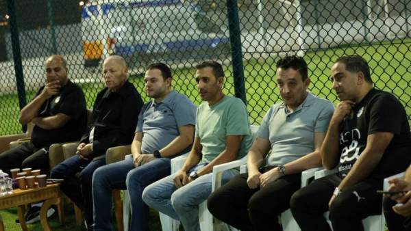 أبوريدة يتابع مران الفراعنة قبل مواجهة أوزبكستان