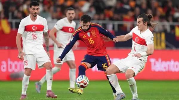 الماتادور يحسم التأهل للمونديال بتعادل مثير أمام الأتراك