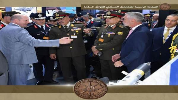 رئيس الأركان يعود إلى أرض الوطن عقب مشاركته في فعاليات معرض "دبي الدولي للطيران 2025"