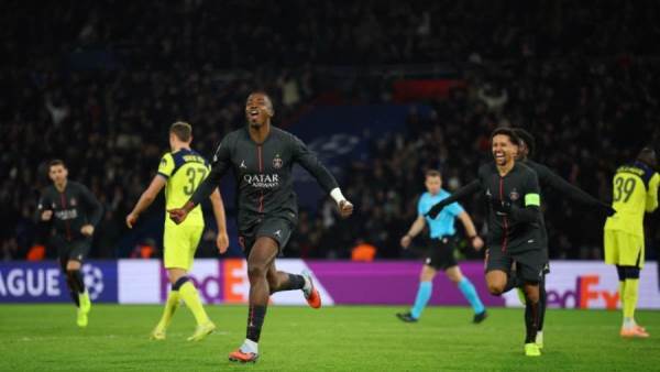 باريس "يفرم" توتنهام في دوري الأبطال